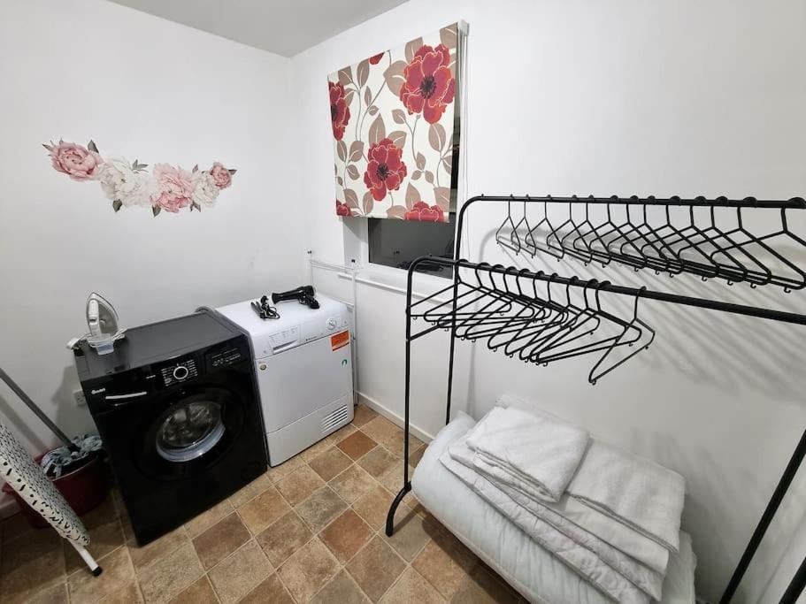 *C.Sani* Setup For Your Most Relaxed & Amazing Stay + Free Parking + Free Fast Wifi * Лидс Экстерьер фото